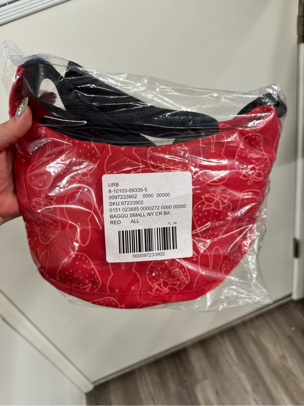 BAGGU small UO exclusive MIFFY crescent NWT - Picture 2 of 2